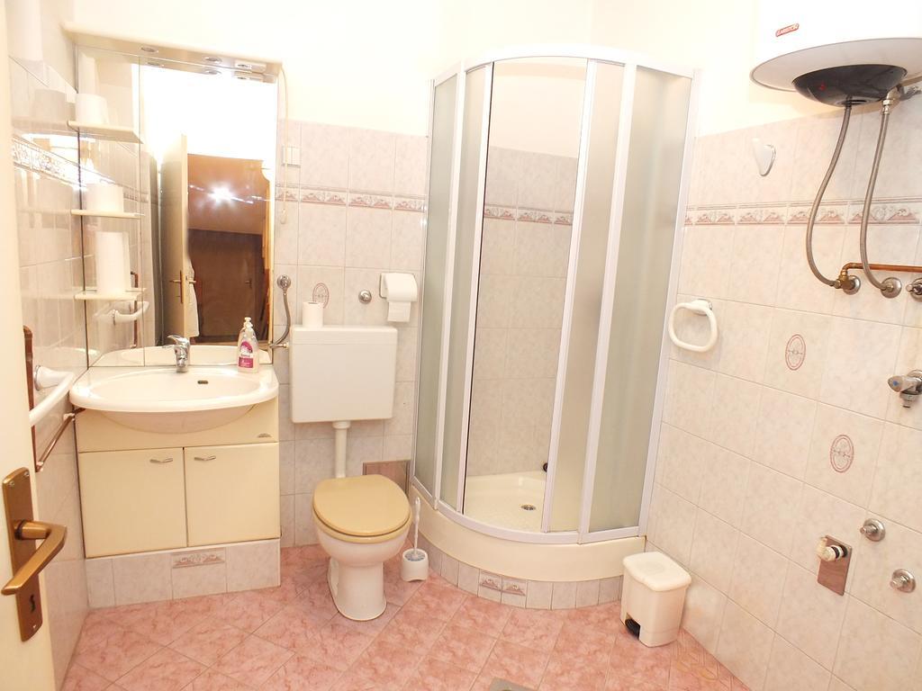 Biba Rooms Карловац Екстериор снимка